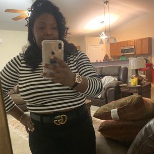 Meet your Posher, Latisha